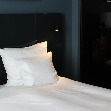 Hotel Les Nuits แอนต์เวิร์ป ภายนอก รูปภาพ